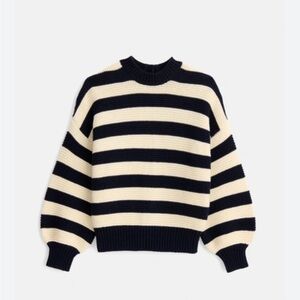 Alex Mill button-back crewneck sweater. Size small